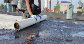 Гидроизоляции битумной кровли | ППуКсв – от 685 руб. за м²